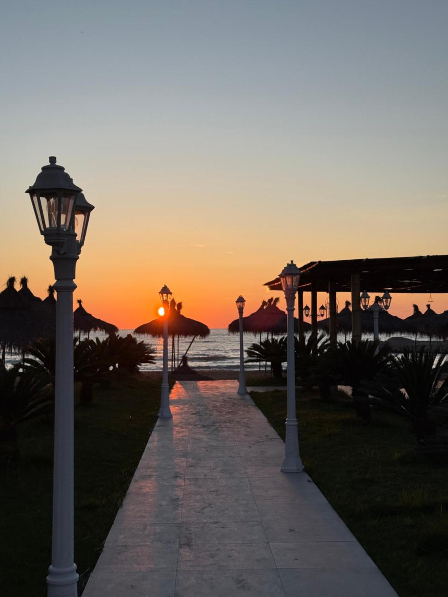 1Bedroom Holiday Apartment With Amazing View Golem,Durres Golem  Eksteriør billede